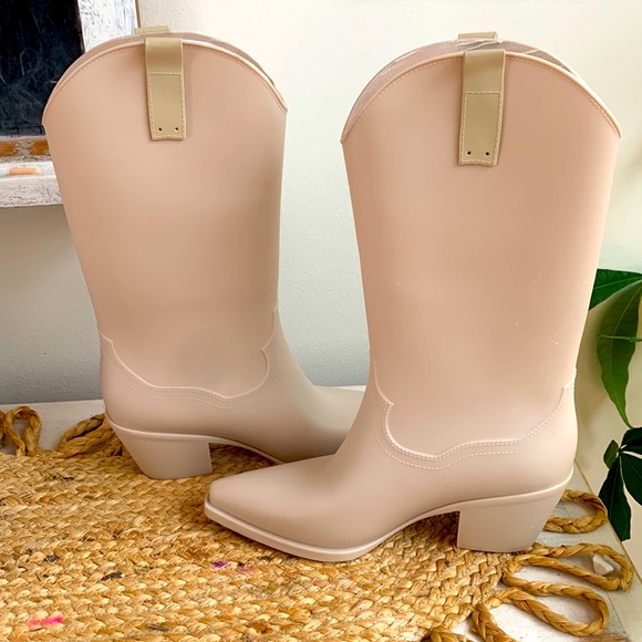 Jeffrey Campbell Dagget Rain Boot White matte beige Rubber Cowboy 10 - Picture 1 of 7